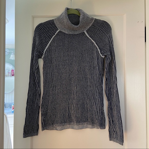 Abercrombie & Fitch Striped Turtleneck - Picture 1 of 4